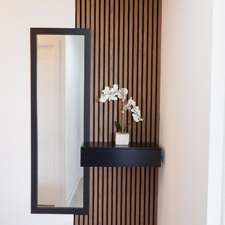 Modern Luxury Waterfront Condo Mississauga Zewnętrze zdjęcie