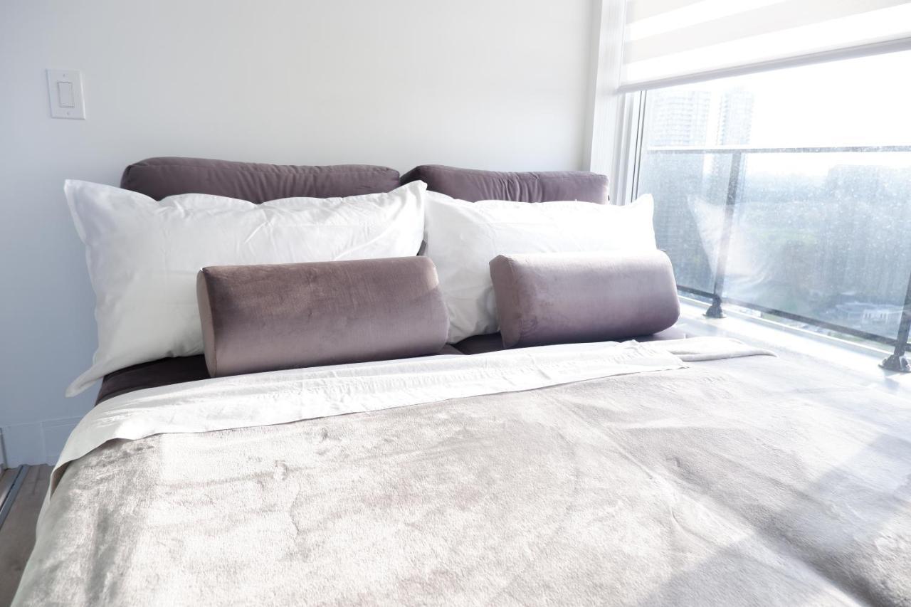 Modern Luxury Waterfront Condo Mississauga Zewnętrze zdjęcie